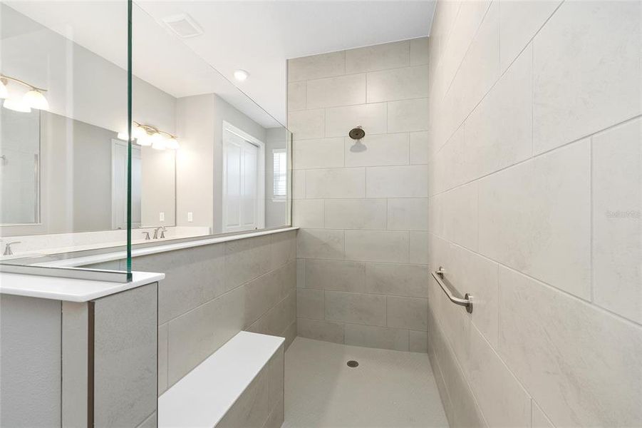 Image 47 of a home in .