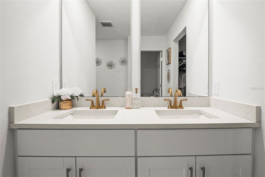 Close-up of interior finishes inside a home in The Reserve at Twin Lakes, St. Cloud (Image 18).
