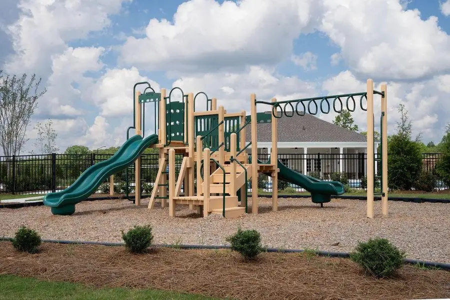 Community amenities in Sheffield Highlands, Dallas (Image 40). Community amenities in Sheffield Highlands, Dallas (Image 40).