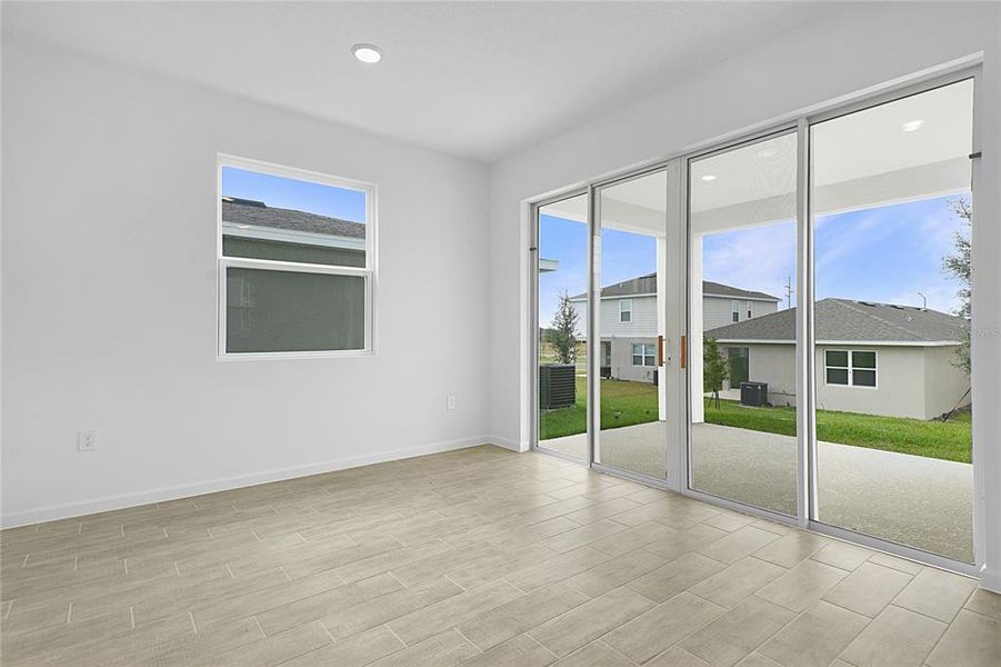 Spacious, unfurnished interior of a new home in Seasons at Scenic Terrace, Lake Hamilton (Image 18).