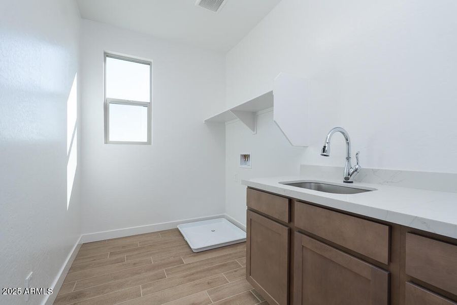 Tri Pointe Waterston Central 276 - Laund