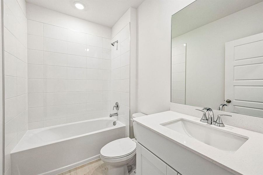 5590 Hampton Park Cir Vero (22) 5590 Hampton Park Cir Vero (22)