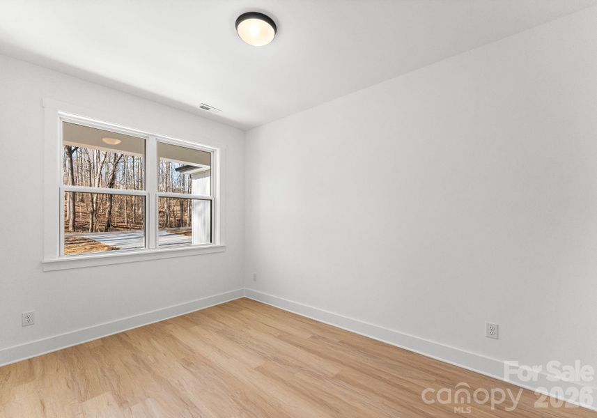 Spacious, unfurnished interior of a new home in , Shelby (Image 14).