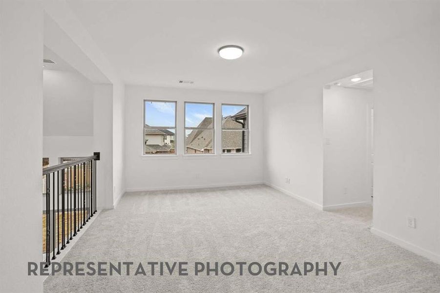 Spacious, unfurnished interior of a new home in Furst Ranch, Flower Mound (Image 15). Spacious, unfurnished interior of a new home in Furst Ranch, Flower Mound (Image 15).