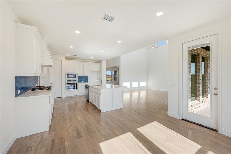 Spacious, unfurnished interior of a new home in Wildflower Ranch 60-65, Justin (Image 22). Spacious, unfurnished interior of a new home in Wildflower Ranch 60-65, Justin (Image 22).
