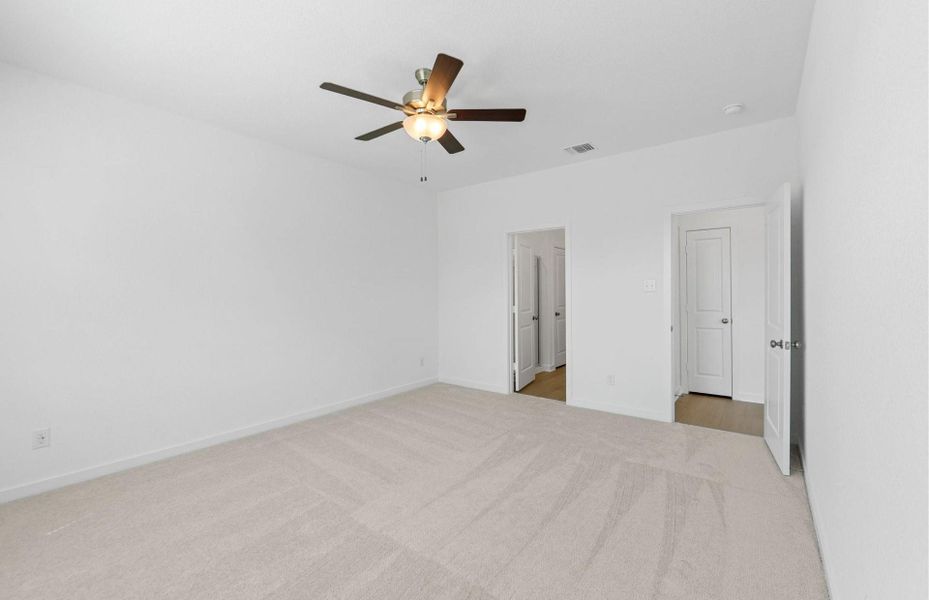 Spacious, unfurnished interior of a new home in Skyview, Belton (Image 17).