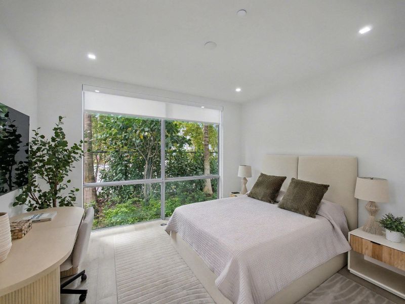 3-web-or-mls-P6160602-RW2