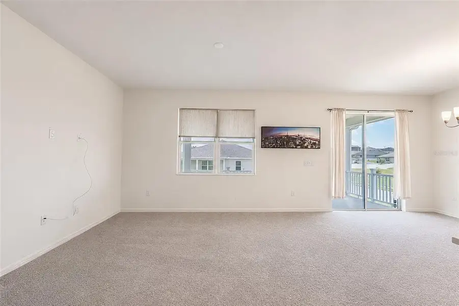 Spacious, unfurnished interior of a new home in , Mascotte (Image 27). Spacious, unfurnished interior of a new home in , Mascotte (Image 27).