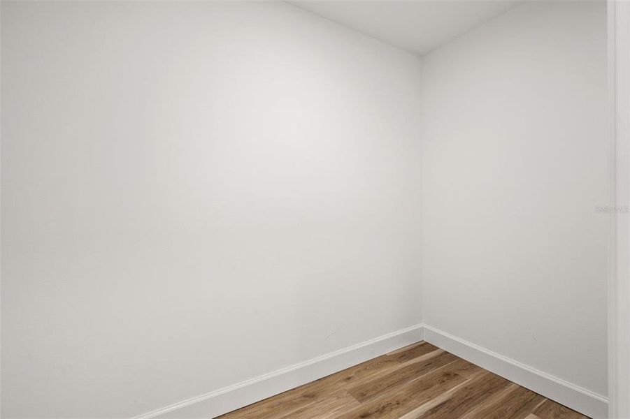 Spacious, unfurnished interior of a new home in , Weeki Wachee (Image 24).