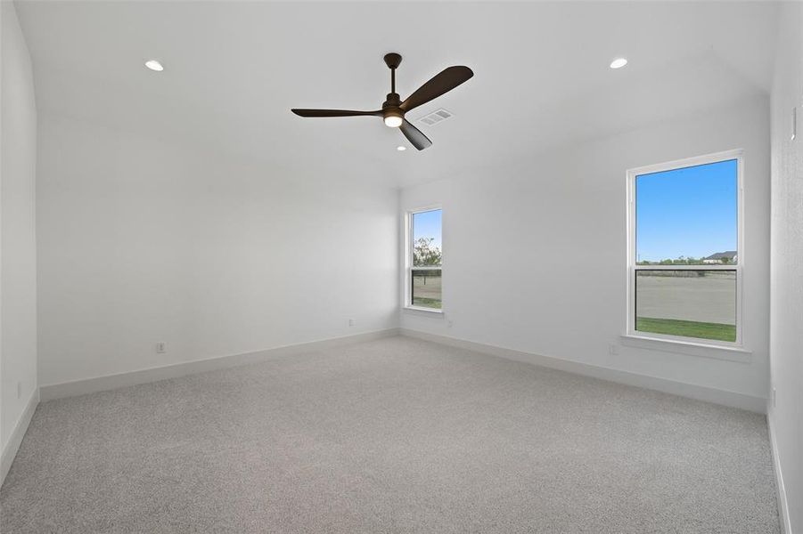 Spacious, unfurnished interior of a new home in Eagles Bluff, Willow Park (Image 29).