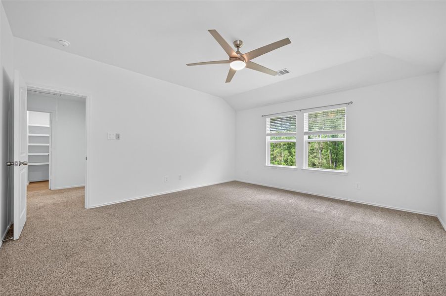 Spacious, unfurnished interior of a new home in Presswoods, Splendora (Image 17).