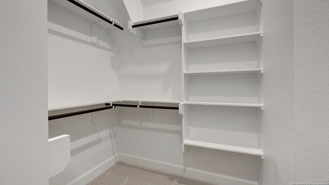 Spacious, unfurnished interior of a new home in The Dominion 70', San Antonio (Image 11). Spacious, unfurnished interior of a new home in The Dominion 70', San Antonio (Image 11).