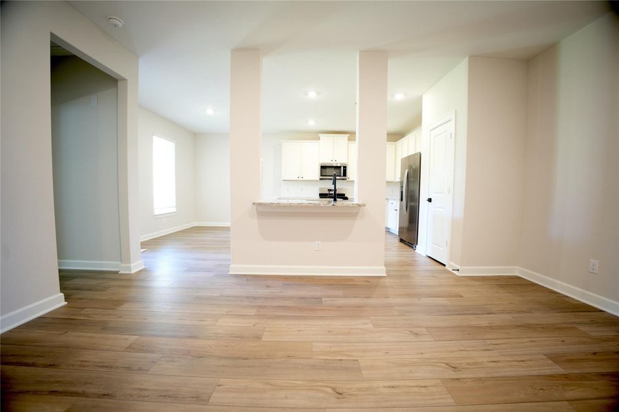 Spacious, unfurnished interior of a new home in Wedgewood Forest, Conroe (Image 27). Spacious, unfurnished interior of a new home in Wedgewood Forest, Conroe (Image 27).