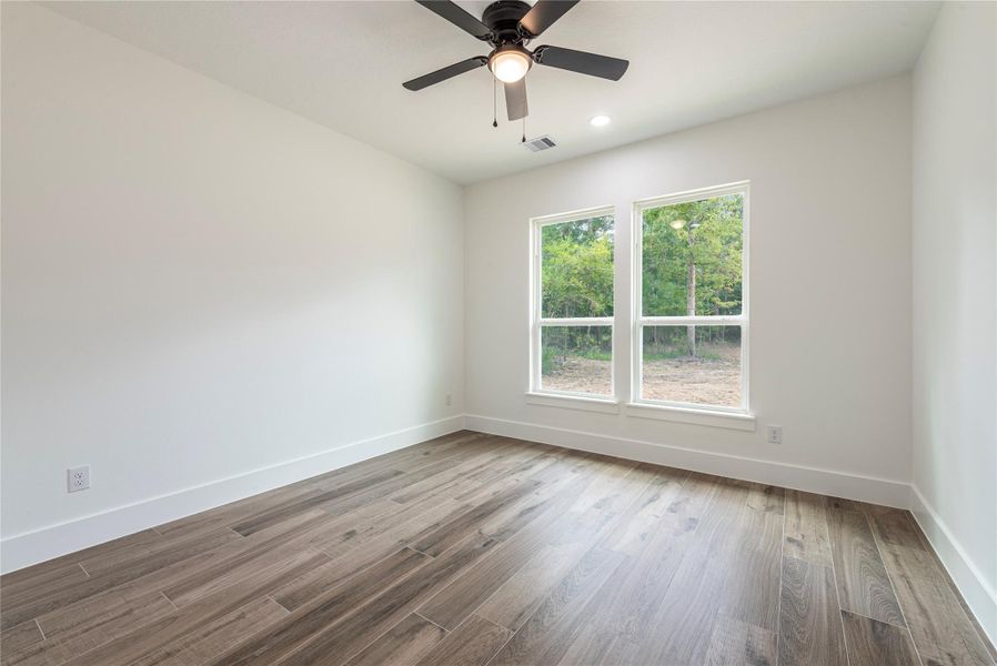 Spacious, unfurnished interior of a new home in , Dayton (Image 28).