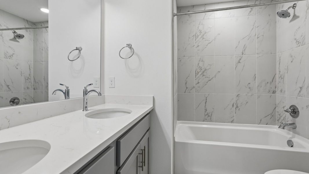 Furnished interior view inside a new home in Twin Oaks, Zephyrhills (Image 31).