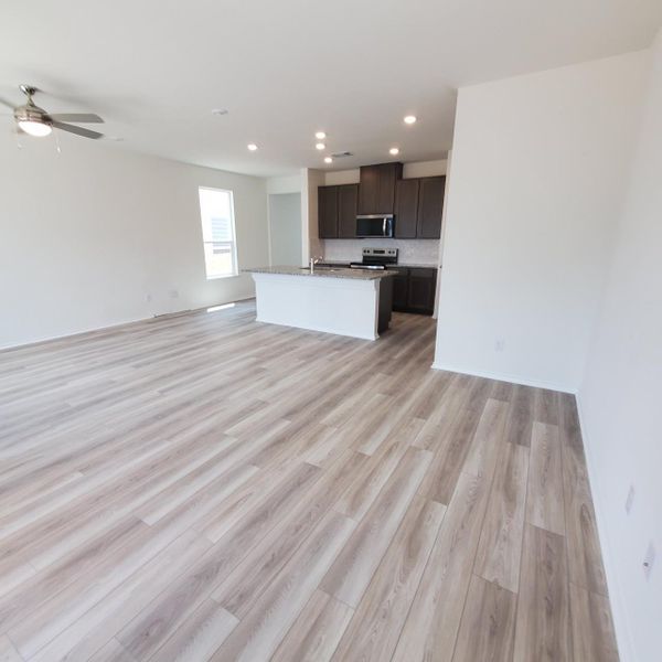 Spacious, unfurnished interior of a new home in Sonterra - Cool Water, Jarrell (Image 25).