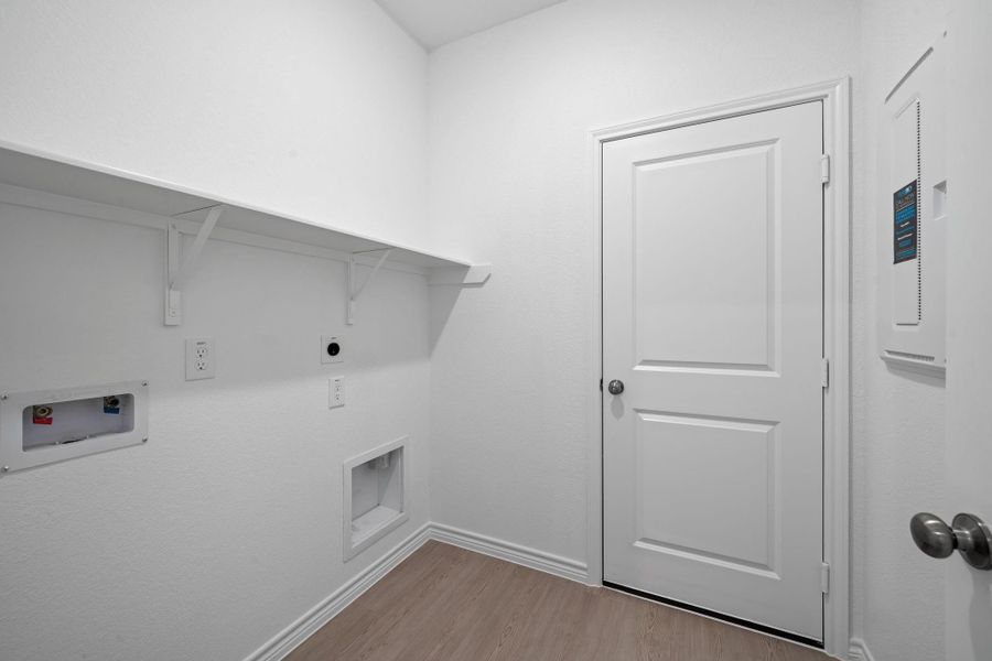 Spacious, unfurnished interior of a new home in River Ranch, Dayton (Image 16).