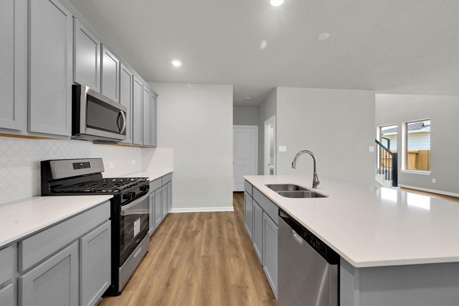 Furnished interior view inside a new home in La Segarra 40', Brookshire (Image 7).