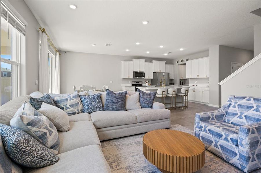 Furnished interior view inside a new home in , Wesley Chapel (Image 9).