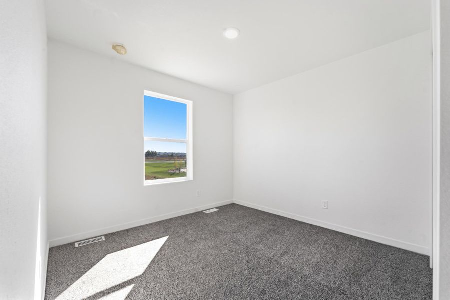 Spacious, unfurnished interior of a new home in Granary, Johnstown (Image 20).