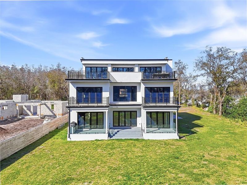 Image 89 of a home in .