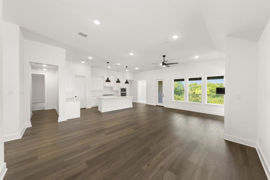 Spacious, unfurnished interior of a new home in Union Park, Little Elm (Image 14).