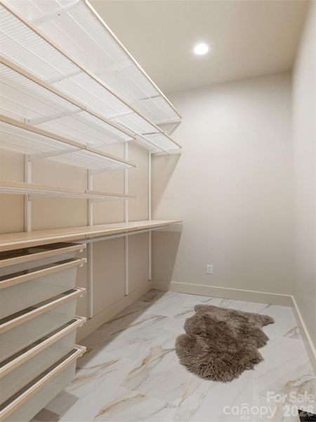 Spacious, unfurnished interior of a new home in , Asheville (Image 22).