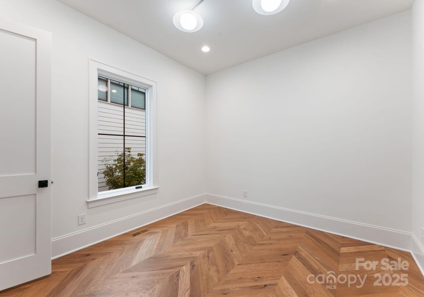 Main floor office/flex room