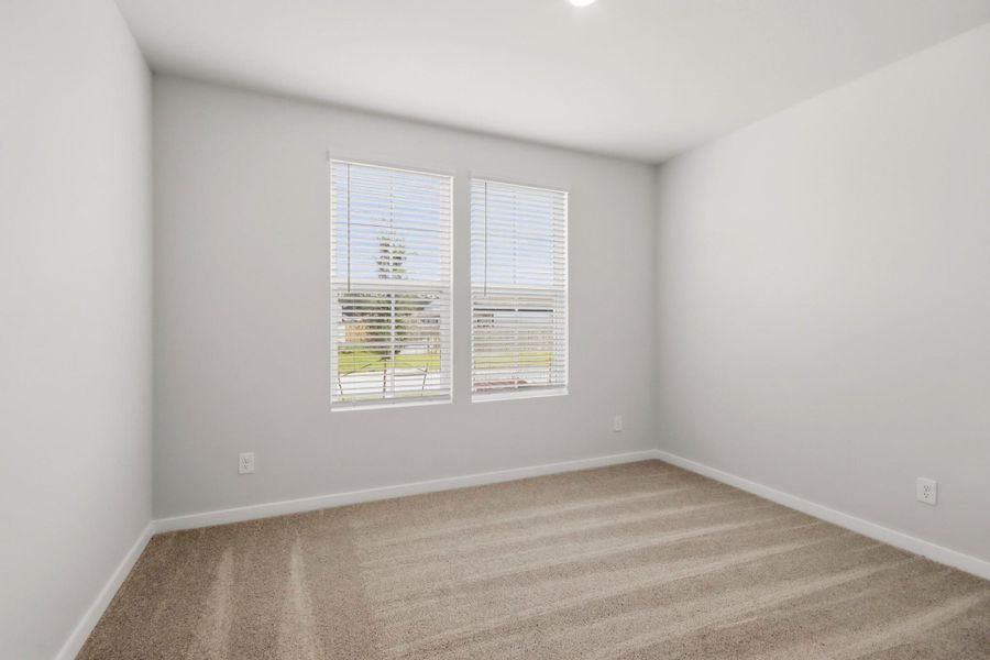 Spacious, unfurnished interior of a new home in Granger Pines, Conroe (Image 18).
