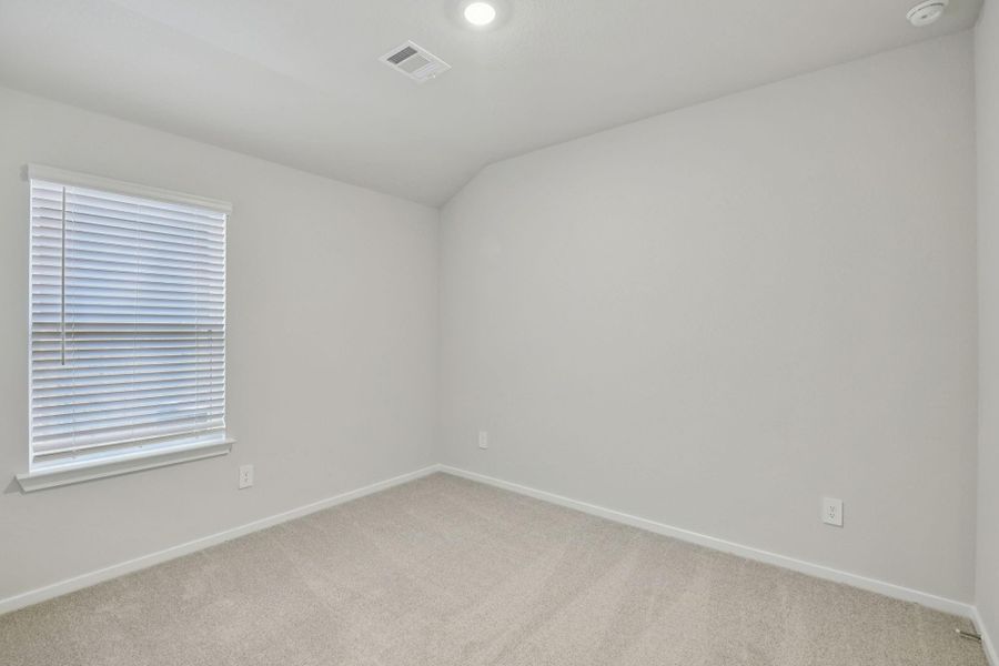 Spacious, unfurnished interior of a new home in Granger Pointe - Traditional Series, Conroe (Image 27).