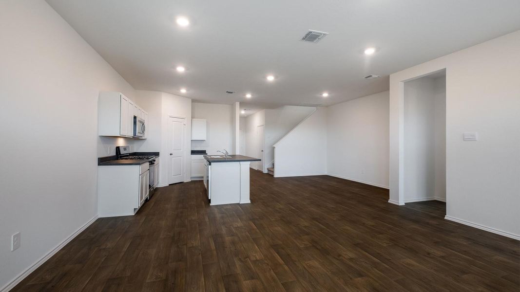 Spacious, unfurnished interior of a new home in Talavera, Kyle (Image 14). Spacious, unfurnished interior of a new home in Talavera, Kyle (Image 14).