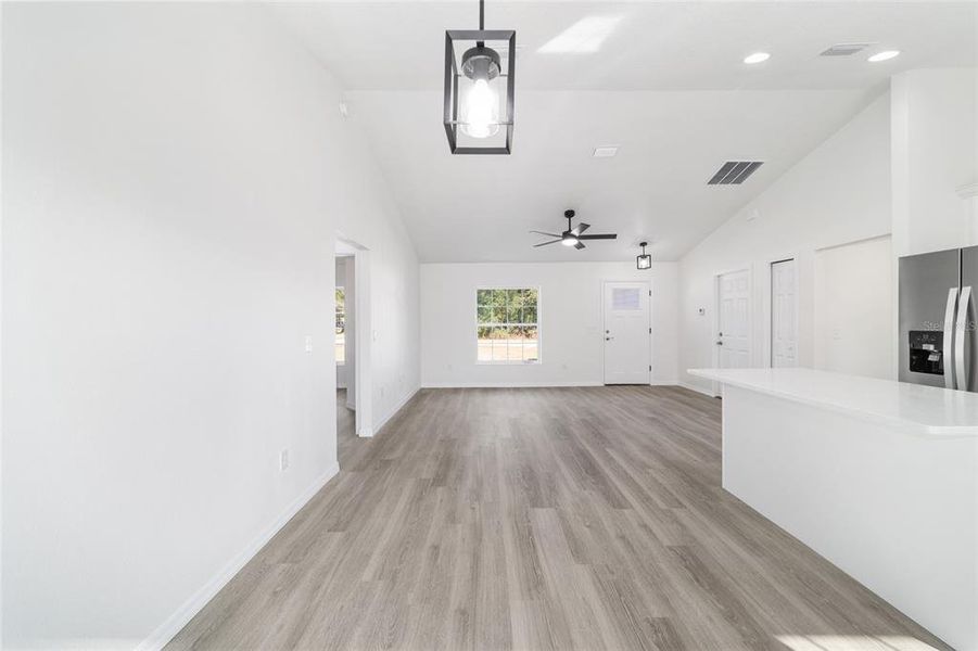 Spacious, unfurnished interior of a new home in , Dunnellon (Image 42).