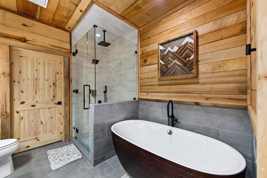 Furnished interior view inside a new home in , Ellijay (Image 27).