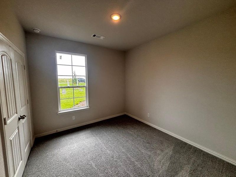 Spacious, unfurnished interior of a new home in Hillview Addition, Decatur (Image 10).