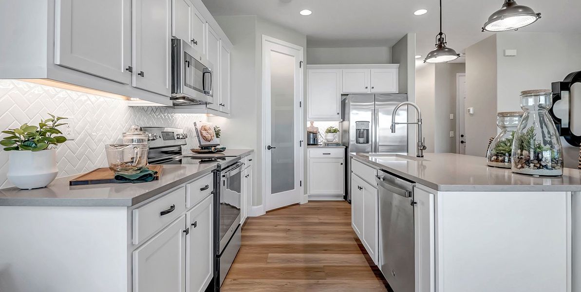 Jade-kitchen-side GALLERY