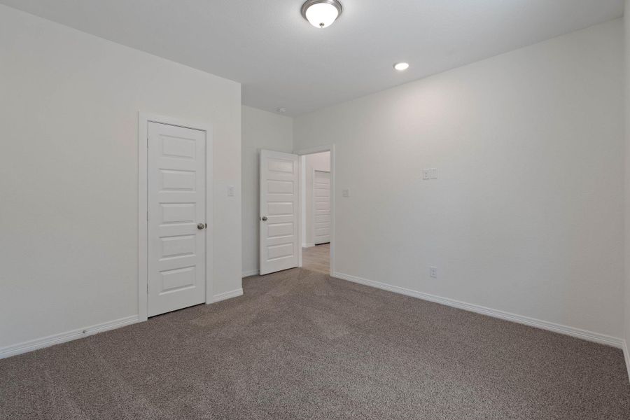 Spacious, unfurnished interior of a new home in , Hempstead (Image 28). Spacious, unfurnished interior of a new home in , Hempstead (Image 28).