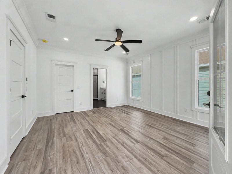 Spacious, unfurnished interior of a new home in , North Charleston (Image 18).
