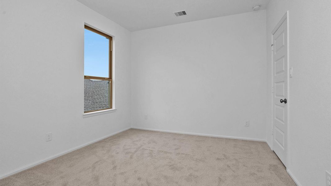 Spacious, unfurnished interior of a new home in Candela, Richmond (Image 11).