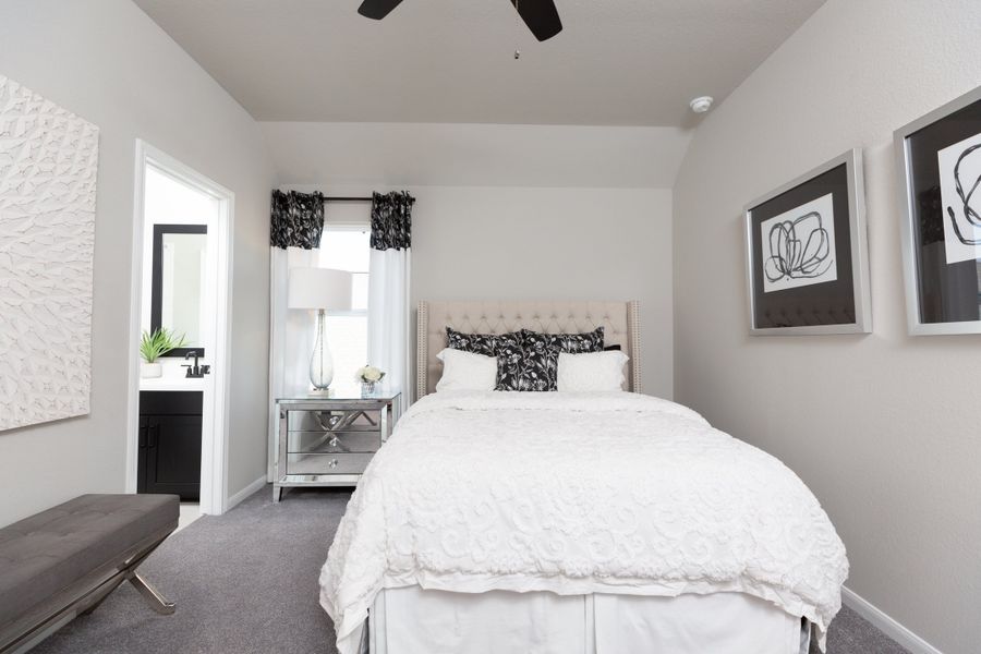 Representative furnished interior of a home built from the Alder by Beazer Homes in Bridgeland: Premier Collection, Cypress (Image 12).