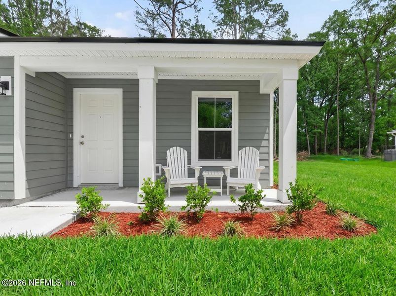 Exterior details and patio area of a home in , Jacksonville (Image 36).