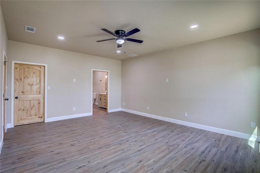 Spacious, unfurnished interior of a new home in , Terrell (Image 15).