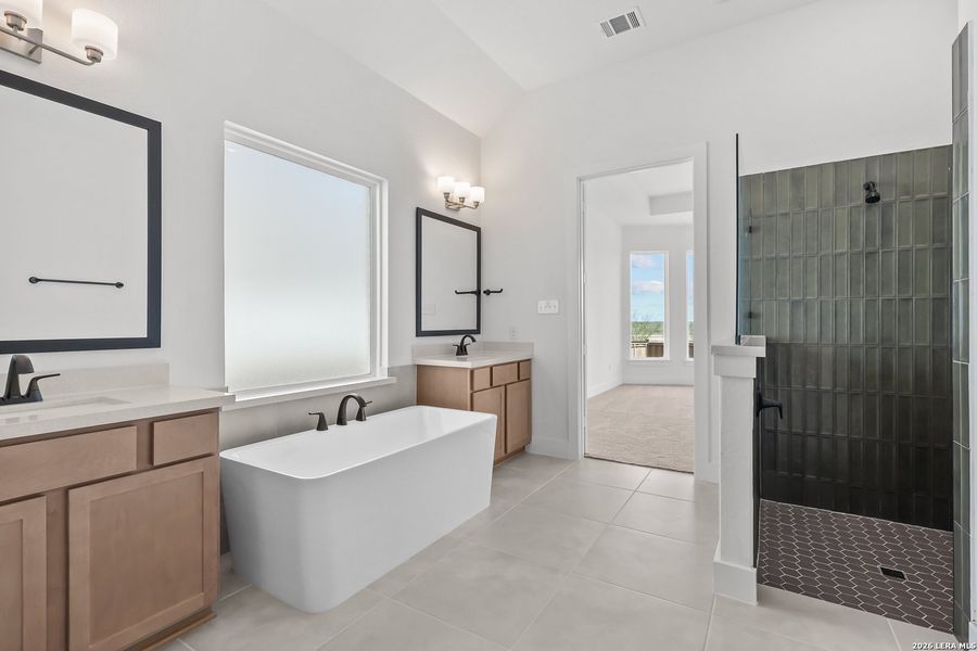 Furnished interior view inside a new home in Mayfair, New Braunfels (Image 11).