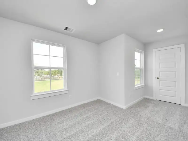 Spacious, unfurnished interior of a new home in Windmill Estates, Magnolia (Image 29).