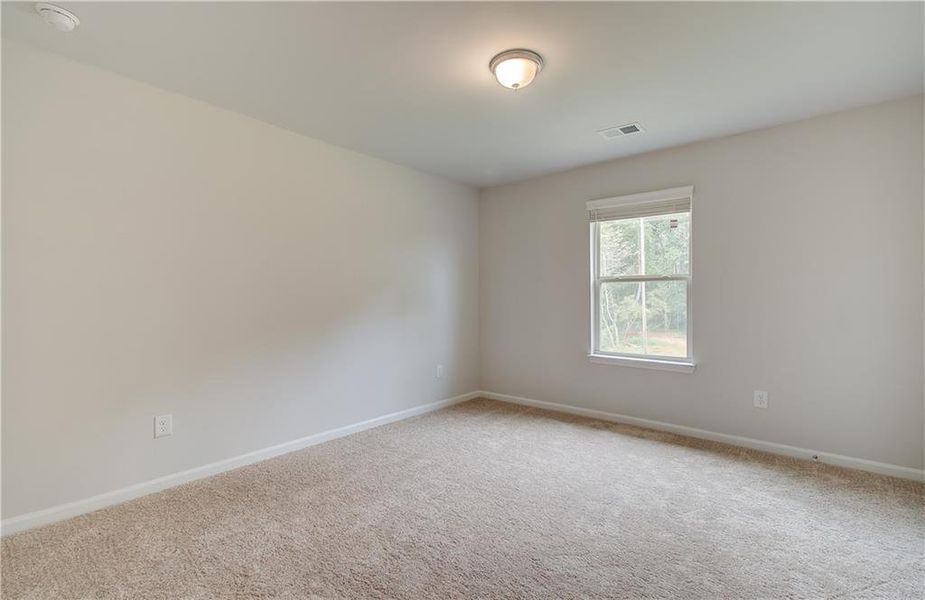 Spacious, unfurnished interior of a new home in Grandview at Millers Mill, Stockbridge (Image 25).