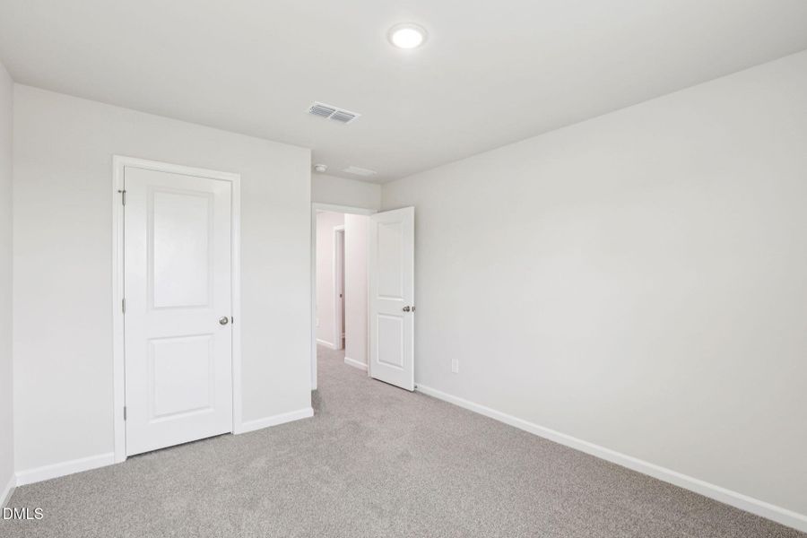 22-web-or-mls-Raleigh- River Glen- 641 W