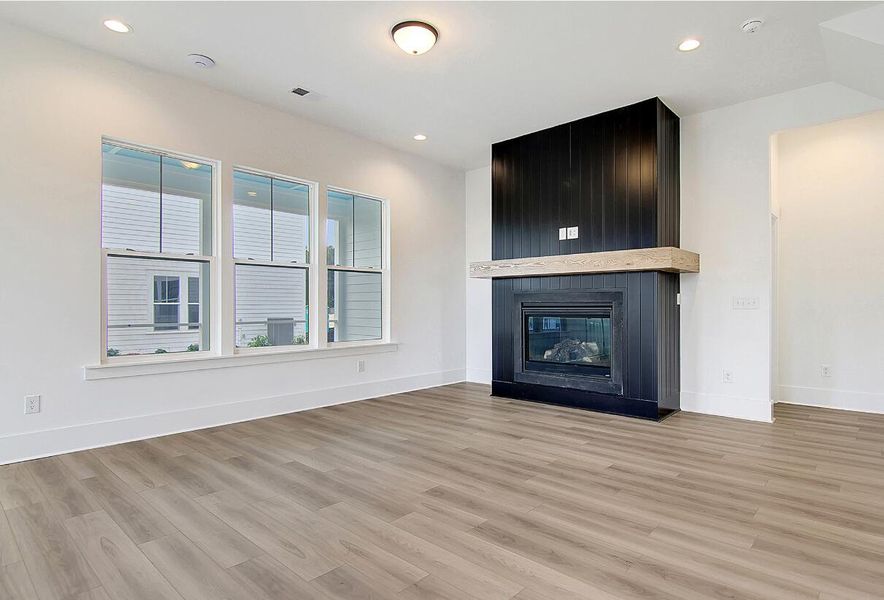 Spacious, unfurnished interior of a new home in Midtown at Nexton, Summerville (Image 10).
