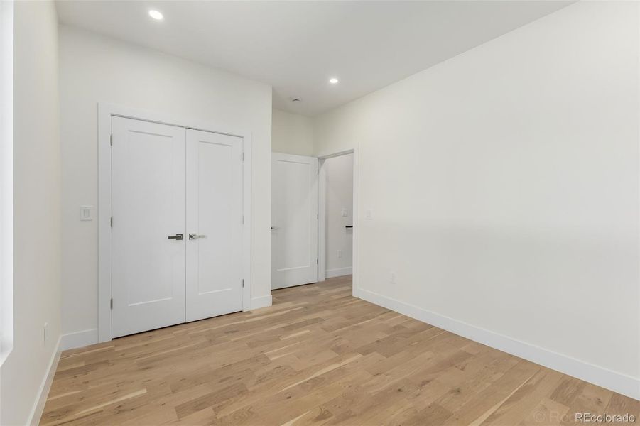 Spacious, unfurnished interior of a new home in , Denver (Image 24).