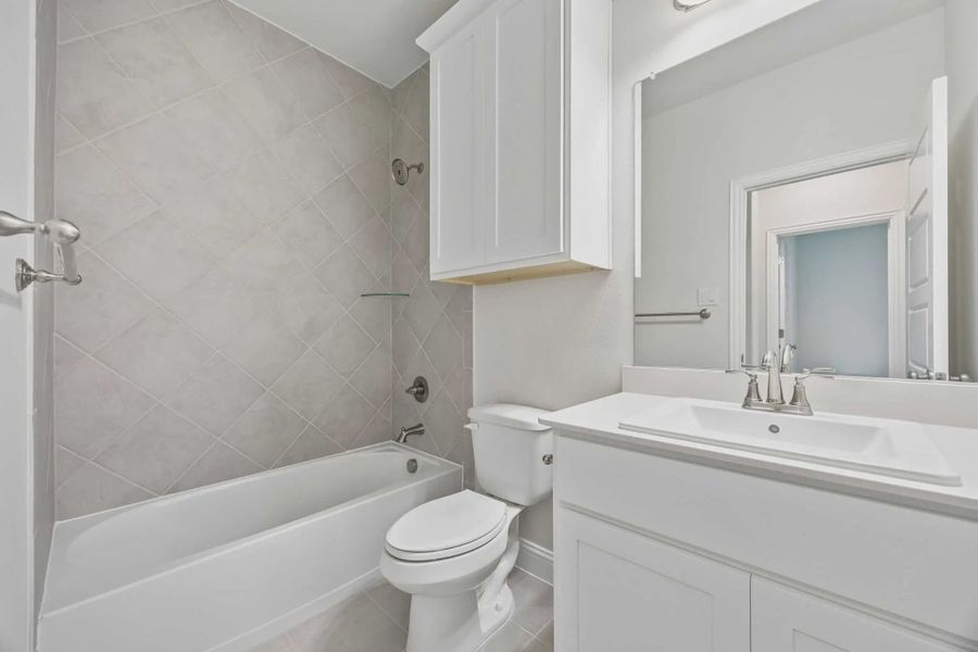 Furnished interior view inside a new home in Silo Mills, Joshua (Image 5).