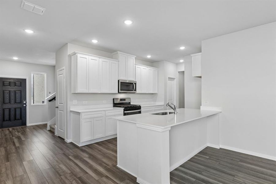 Furnished interior view inside a new home in Bellagio, Forney (Image 4).