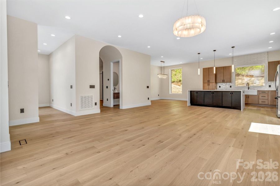 Spacious, unfurnished interior of a new home in , Leicester (Image 40).